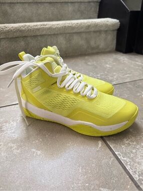 Moolah - Women's Shoes Neovolt Pro Mid Highlight Tape Sneakers